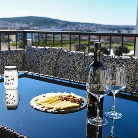 Apartment Marko Trogir Exterior photo
